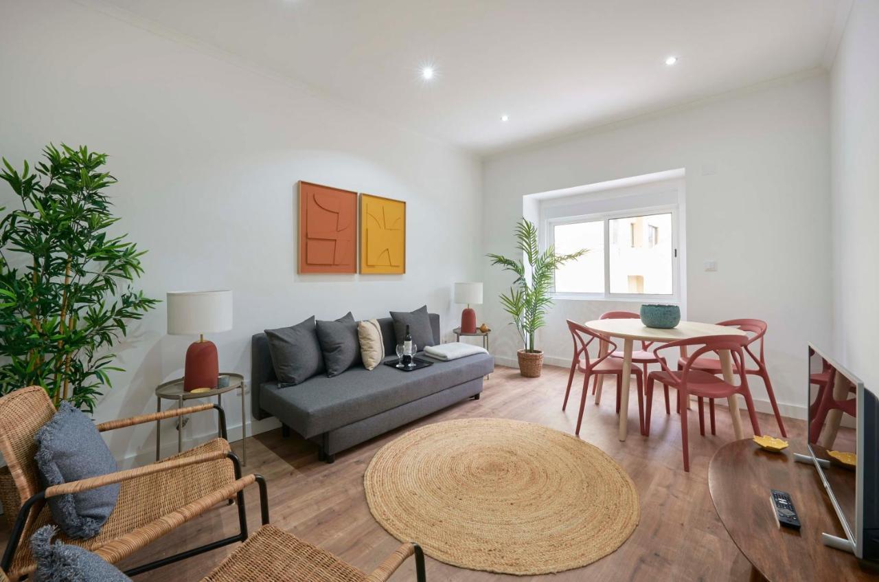Spacious & Light-Filled 4Br Apartment By Timecoler 아마도라 외부 사진