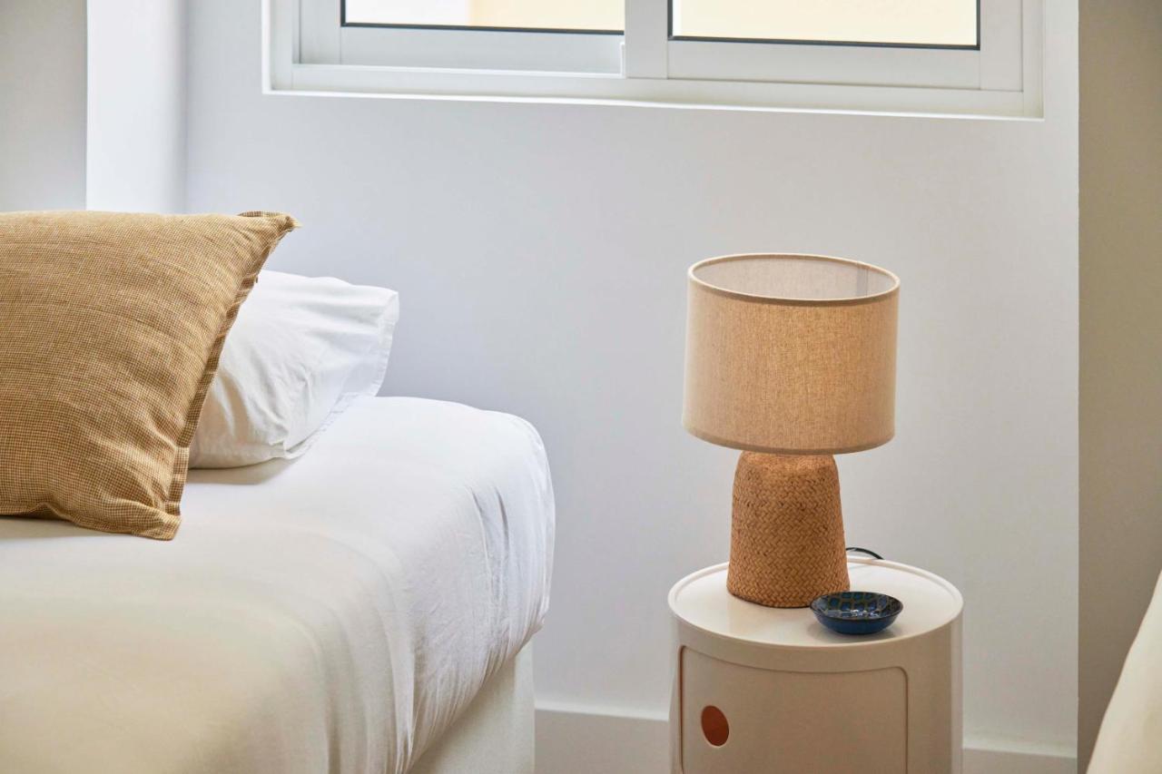 Spacious & Light-Filled 4Br Apartment By Timecoler 아마도라 외부 사진