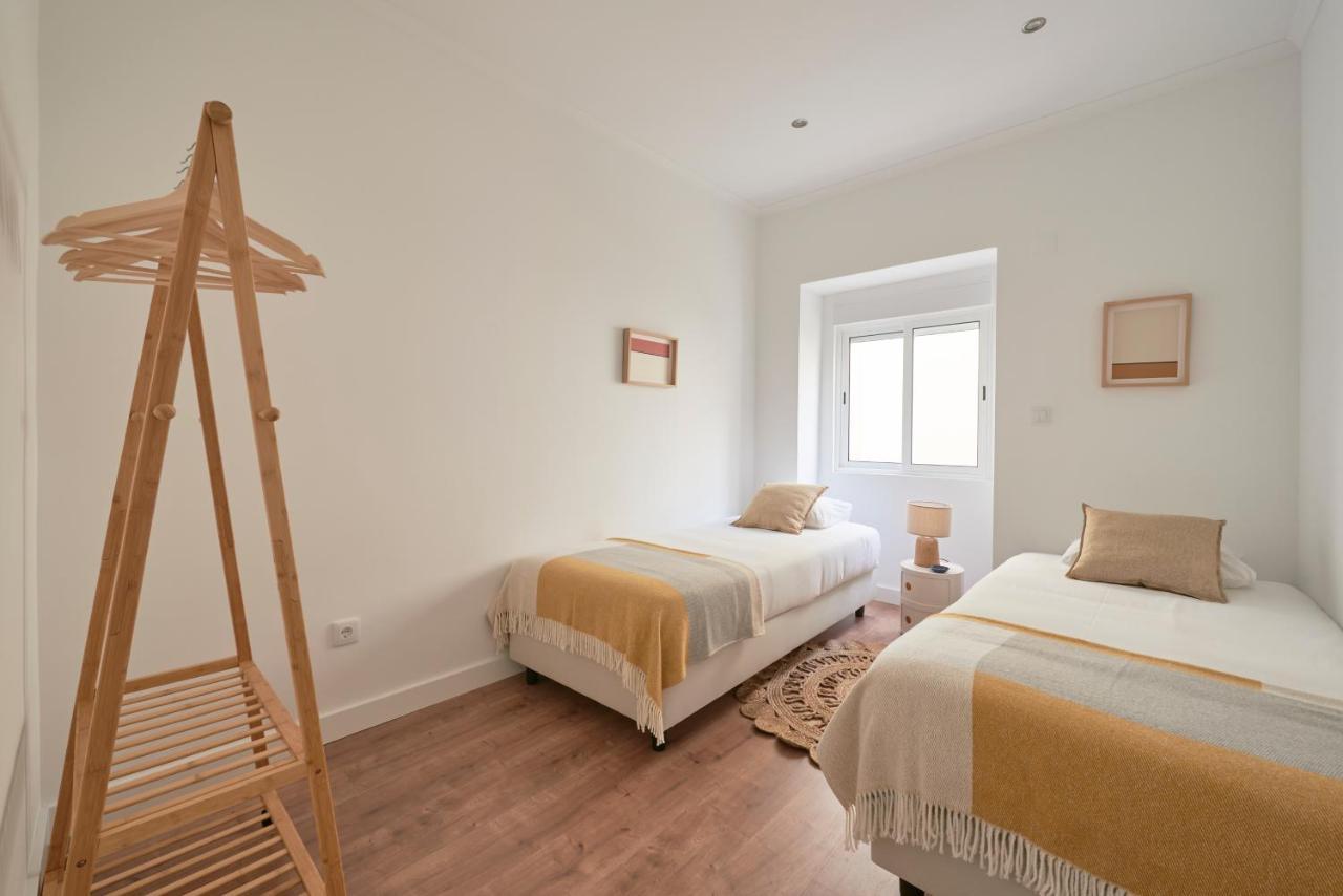 Spacious & Light-Filled 4Br Apartment By Timecoler 아마도라 외부 사진
